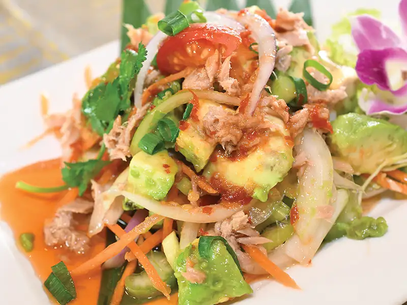 ヤムツナザイアボカド